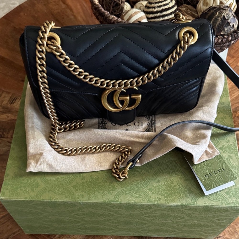 Gucci Black Quilted Leather Shoulder Bag with Gold‎ Hardware